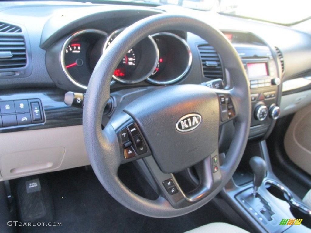 2011 Sorento LX AWD - White Sand Beige / Gray photo #14