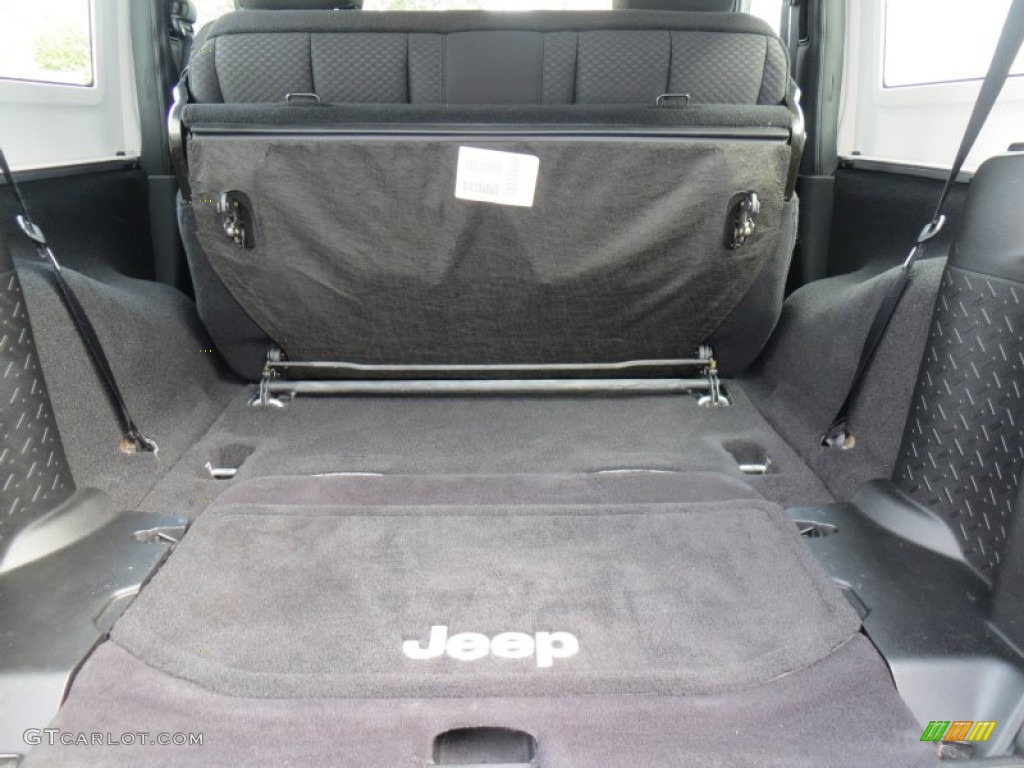 2013 Jeep Wrangler Sport 4x4 Trunk Photo #88049203