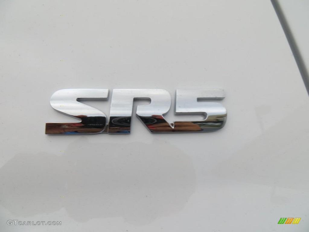 2014 Toyota Tundra SR5 Double Cab 4x4 Marks and Logos Photos