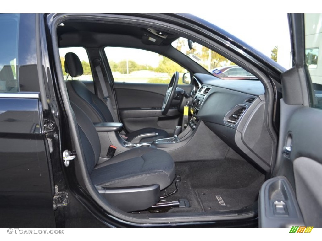 Black Interior 2013 Chrysler 200 Touring Sedan Photo #88052813