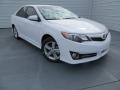 2014 Super White Toyota Camry SE  photo #1