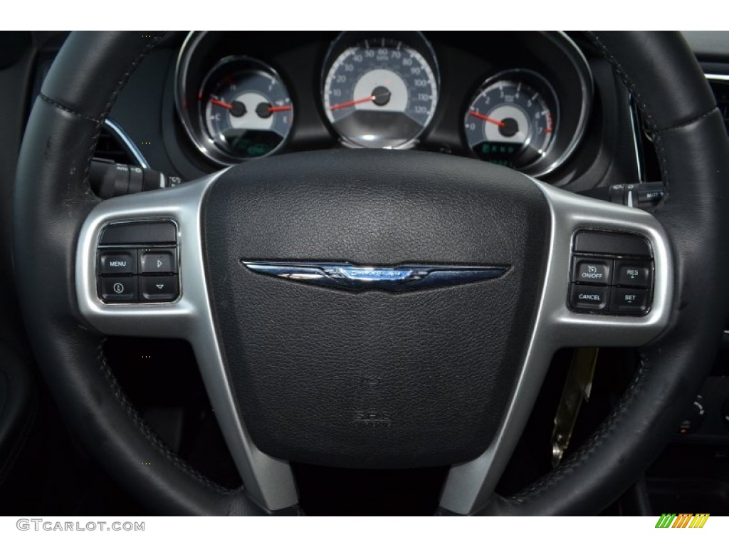 2013 Chrysler 200 Touring Sedan Controls Photo #88052918