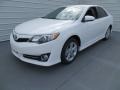 2014 Super White Toyota Camry SE  photo #7