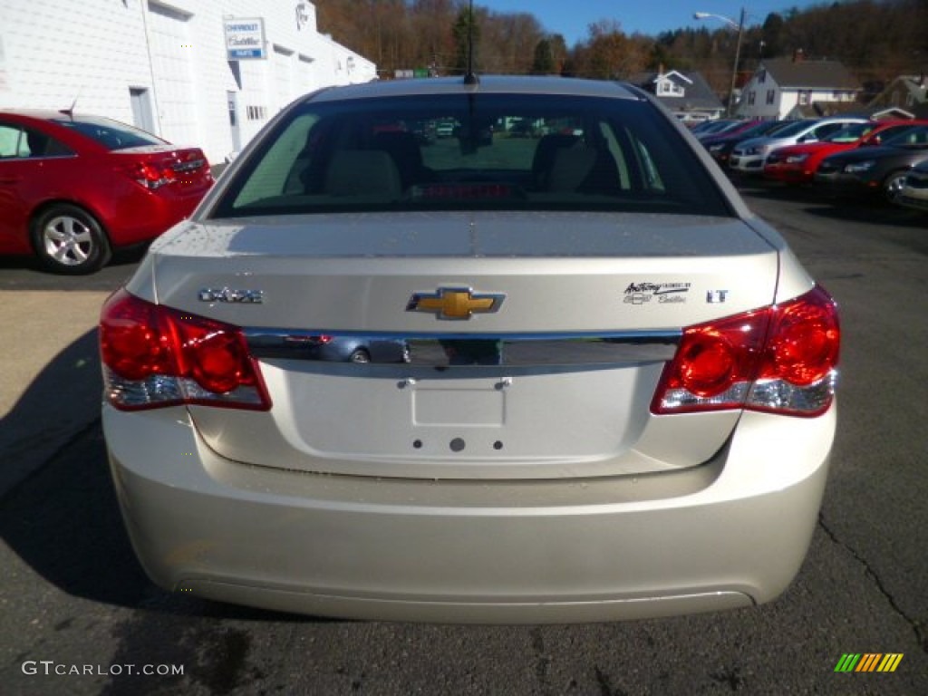 2014 Cruze LT - Champagne Silver Metallic / Jet Black photo #6