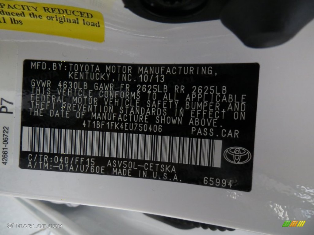 2014 Camry SE - Super White / Black/Ash photo #32