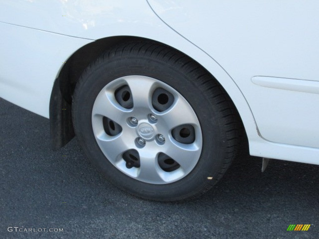 2006 Spectra EX Sedan - Clear White / Beige photo #3