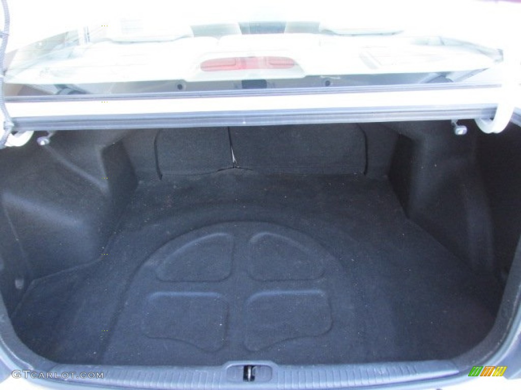 2006 Spectra EX Sedan - Clear White / Beige photo #20
