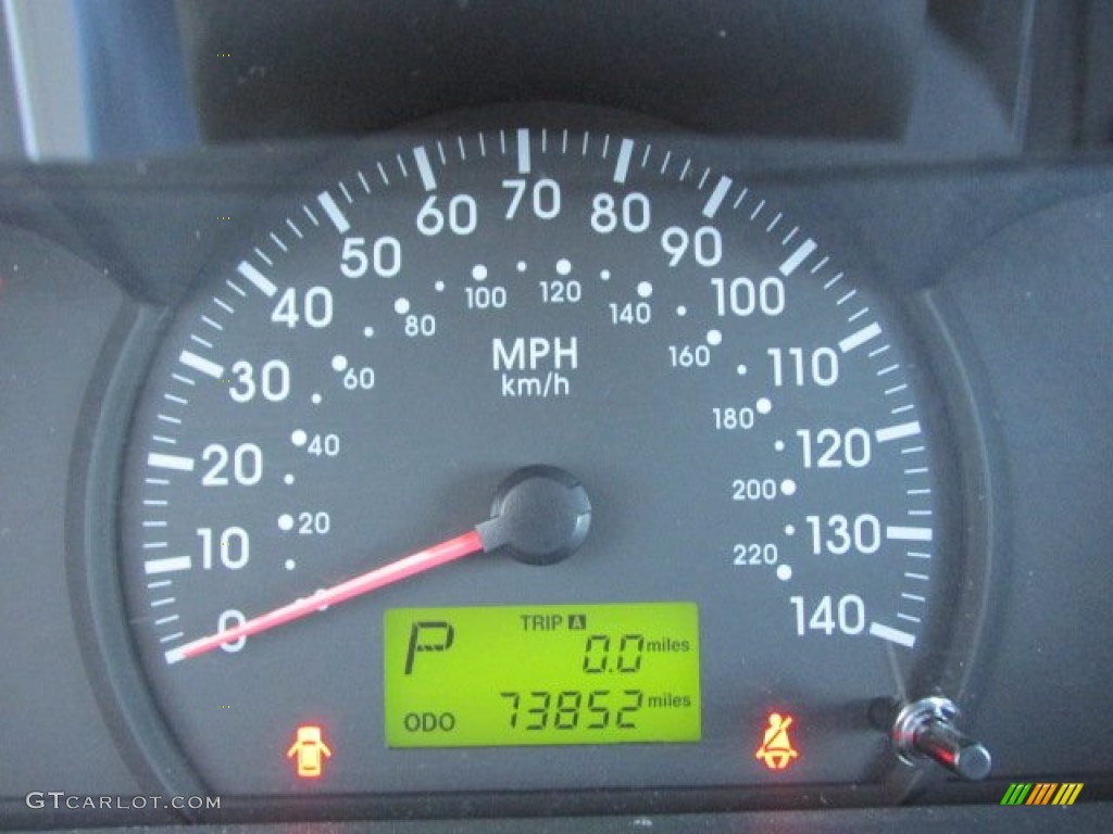 2006 Spectra EX Sedan - Clear White / Beige photo #24