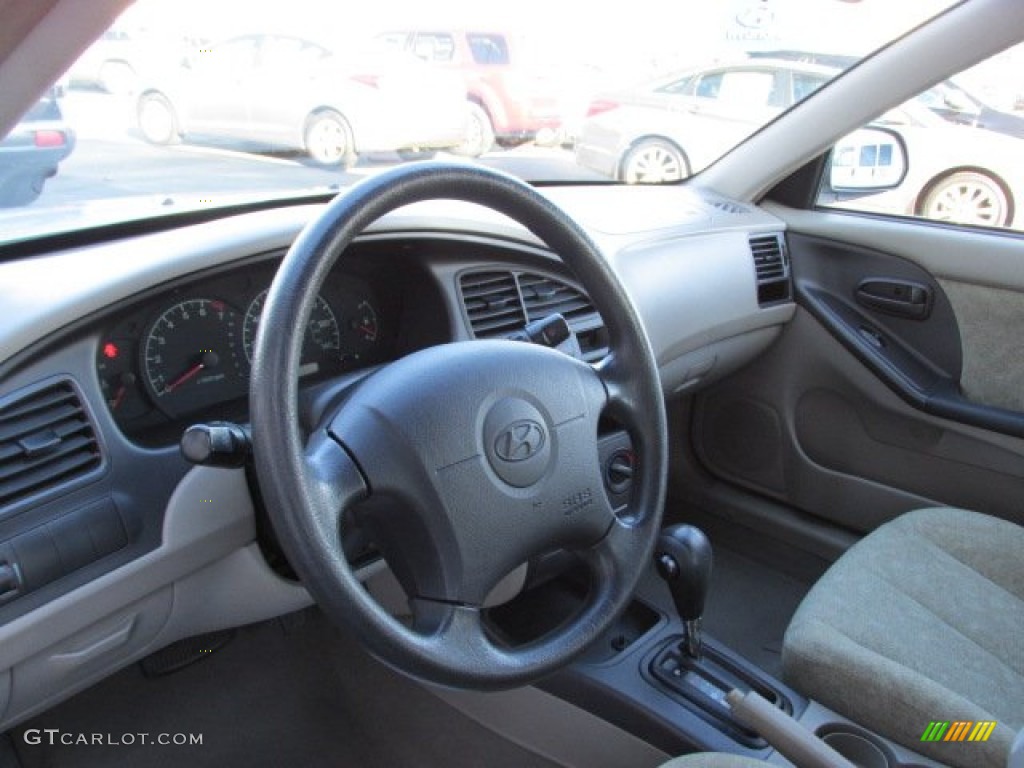 2002 Elantra GLS Sedan - Nordic White / Beige photo #11