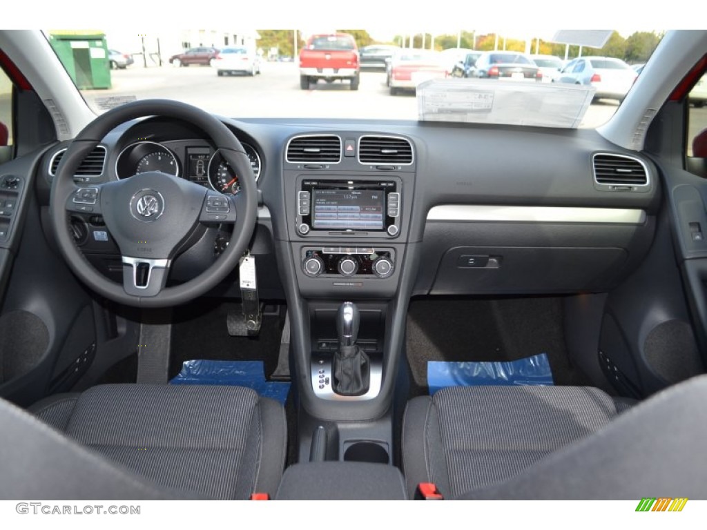 2014 Volkswagen Golf TDI 4 Door Titan Black Dashboard Photo #88060701