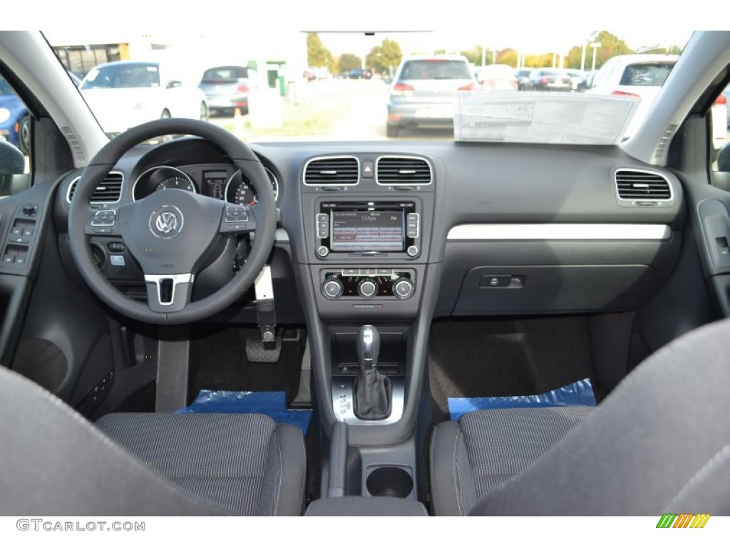 2014 Volkswagen Golf TDI 4 Door Titan Black Dashboard Photo #88061073