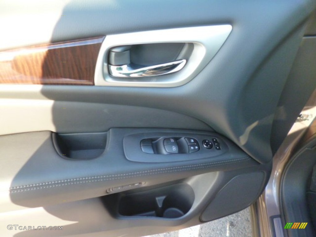 2014 Nissan Pathfinder Hybrid Platinum AWD Controls Photo #88062330