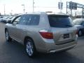 Sandy Beach Metallic - Highlander Limited 4WD Photo No. 4
