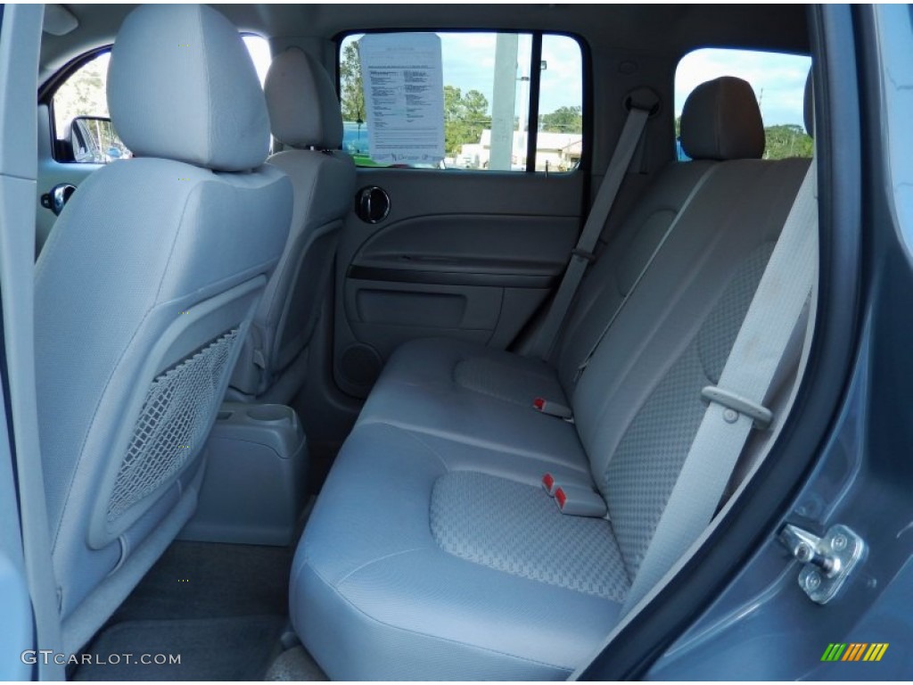 2009 HHR LS - Dark Gray Metallic / Gray photo #15