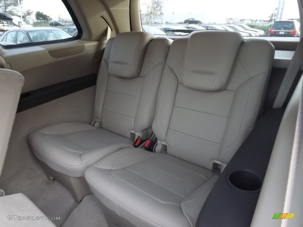 2014 Mercedes-Benz GL 350 BlueTEC 4Matic Rear Seat Photo #88067079