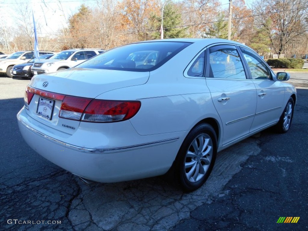 2006 Azera SE - Powder White Pearl / Black photo #4