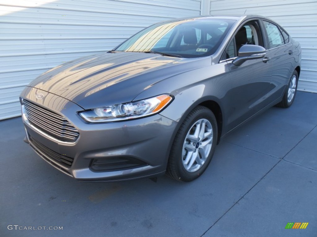 2014 Fusion SE - Sterling Gray / Charcoal Black photo #7
