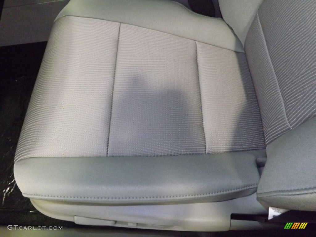 2014 Pilot EX - Alabaster Silver Metallic / Gray photo #11