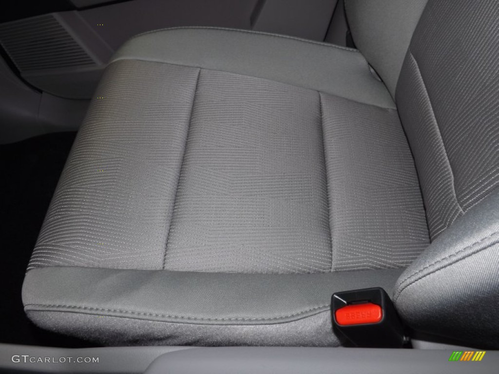 2014 Pilot EX - Alabaster Silver Metallic / Gray photo #13