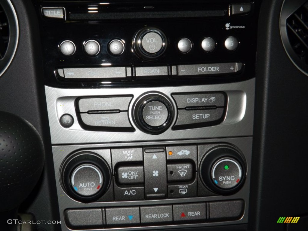 2014 Pilot EX - Alabaster Silver Metallic / Gray photo #18