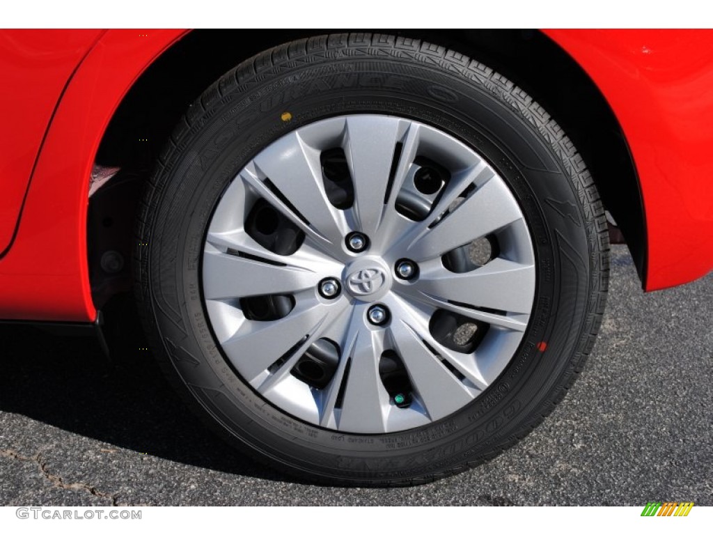 2014 Toyota Yaris L 5 Door Wheel Photos