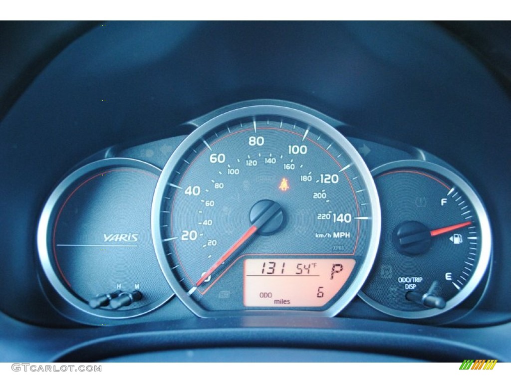 2014 Toyota Yaris L 5 Door Gauges Photos