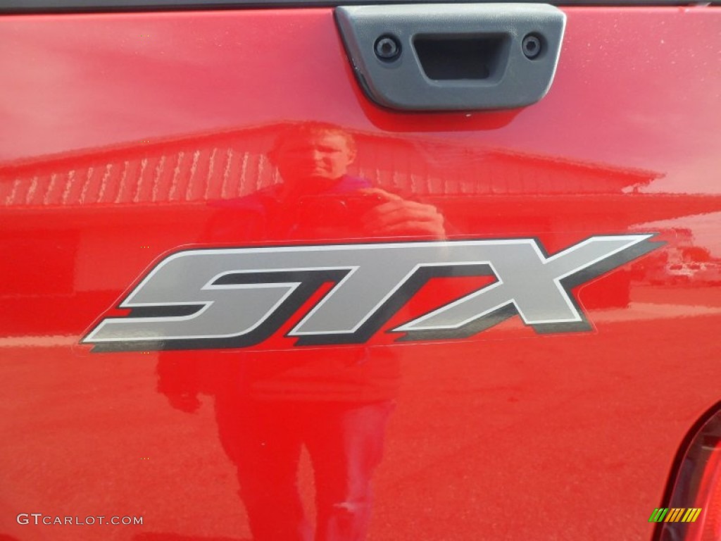 2006 F150 STX Regular Cab - Bright Red / Medium Flint photo #11