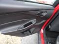 Race Red - Focus SE Sedan Photo No. 8