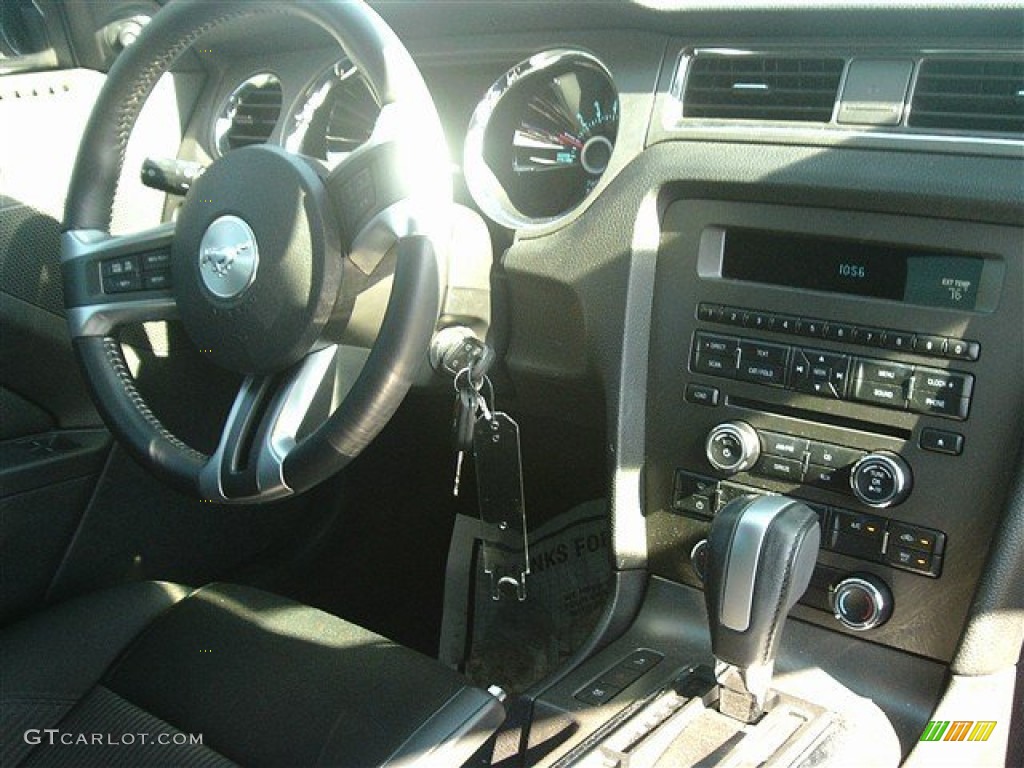 2013 Mustang V6 Coupe - Grabber Blue / Charcoal Black photo #12