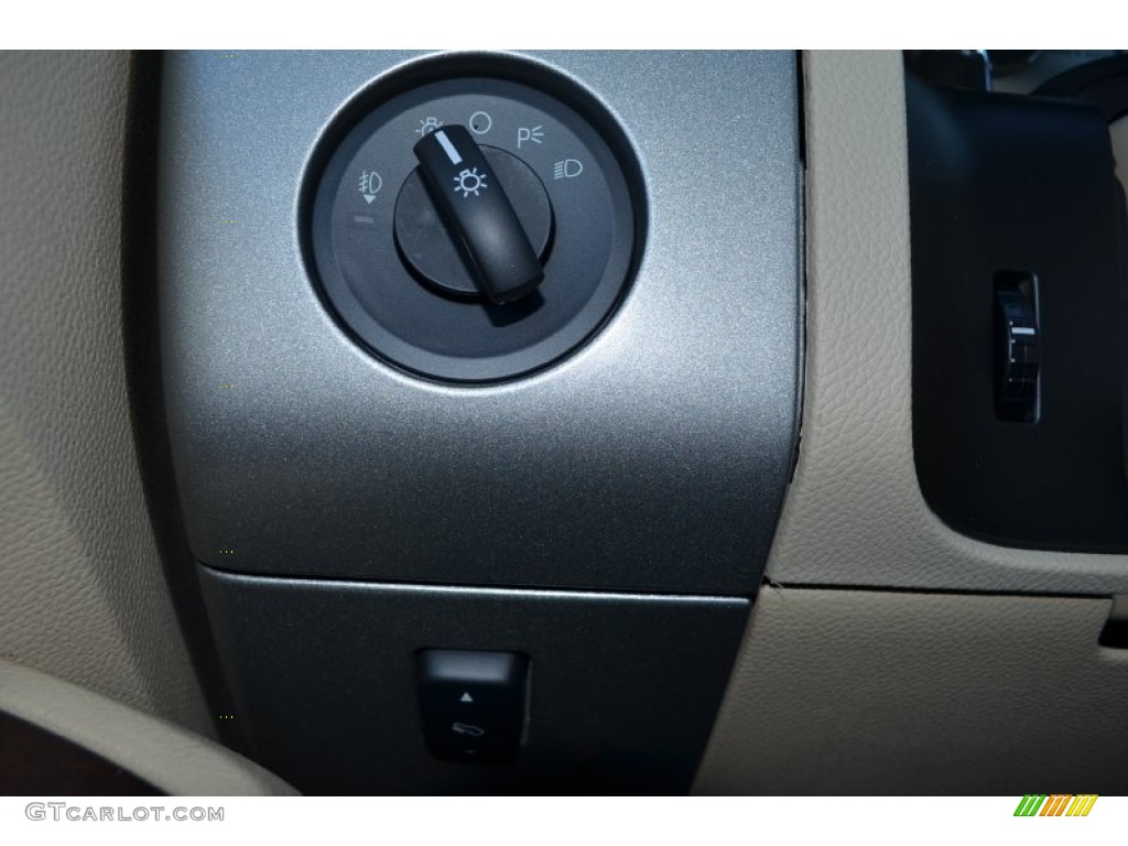 2014 Expedition XLT - Ruby Red / Camel photo #33