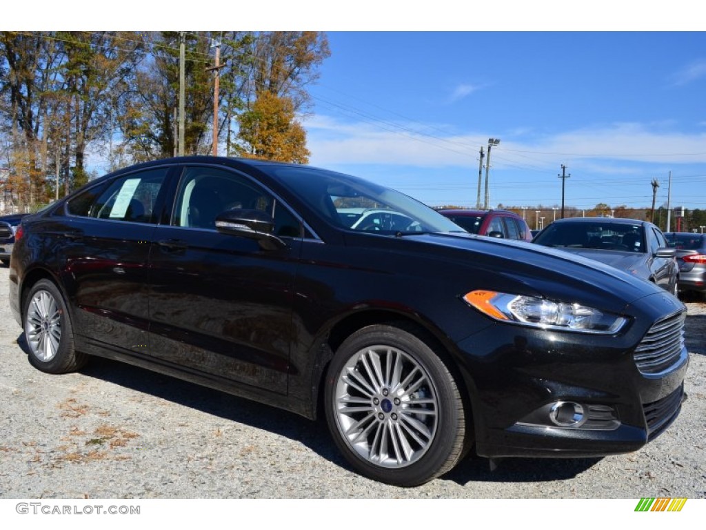 2014 Fusion SE EcoBoost - Tuxedo Black / Charcoal Black photo #1