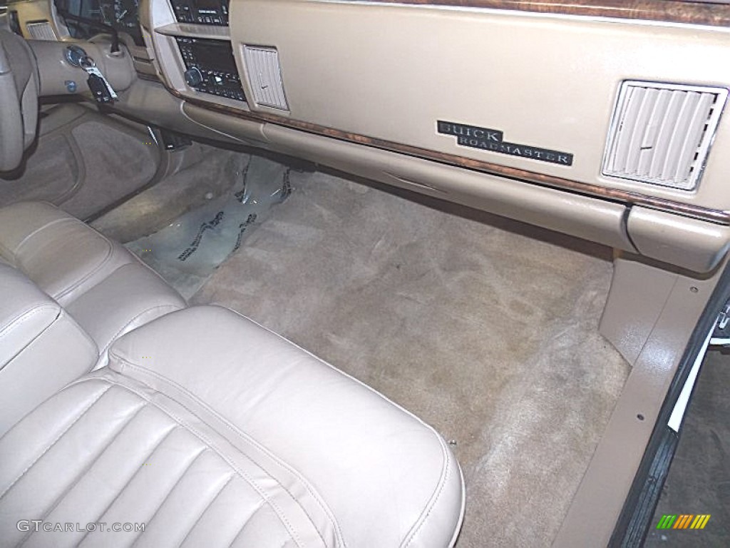 1995 Roadmaster Estate Wagon - Bright White / Beige photo #17