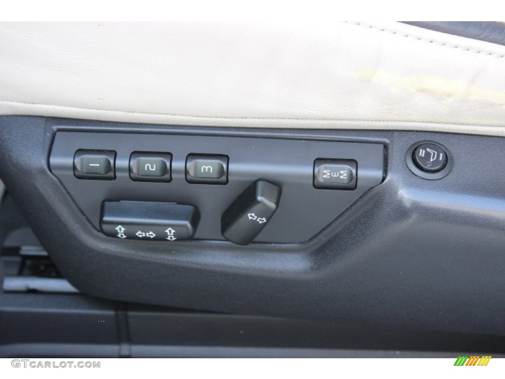 2011 Volvo XC90 3.2 R-Design Controls Photo #88087833