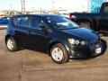 Black Granite Metallic - Sonic LT Hatch Photo No. 2