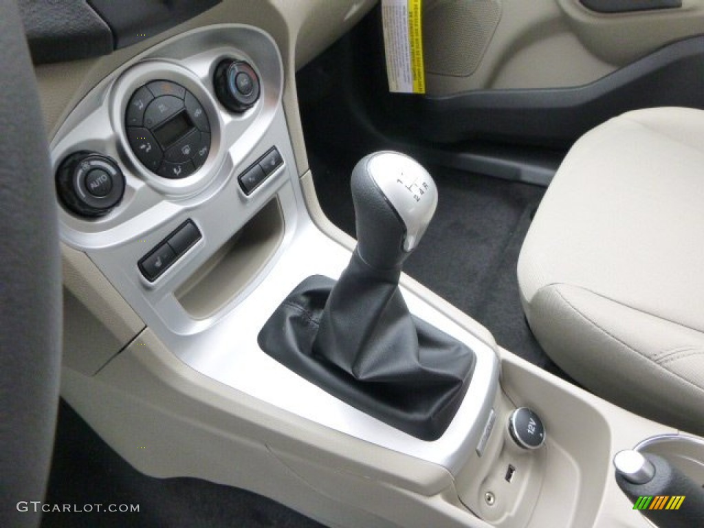 2014 Fiesta SE Hatchback - Oxford White / Medium Light Stone photo #11