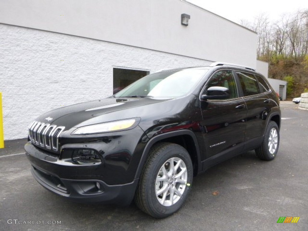Brilliant Black Crystal Pearl 2014 Jeep Cherokee Latitude 4x4 Exterior Photo #88096119