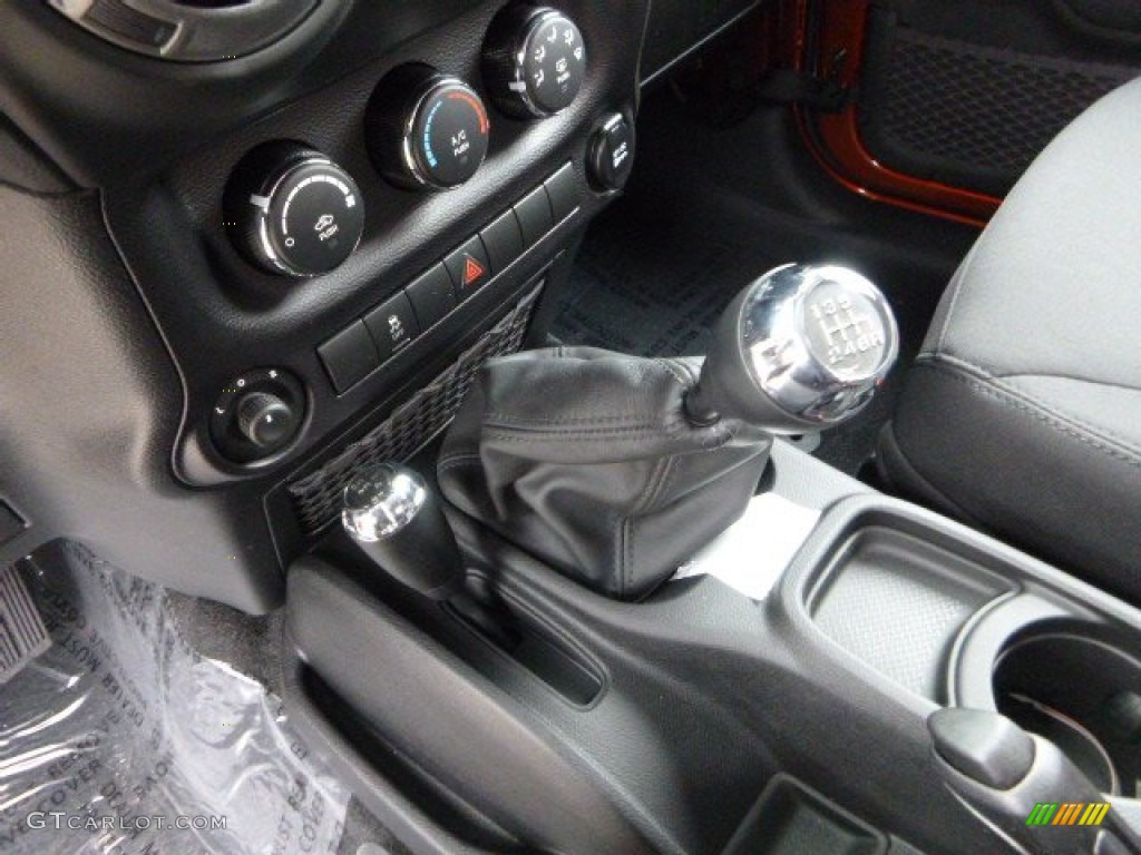 2014 Jeep Wrangler Sport 4x4 6 Speed Manual Transmission Photo #88097685