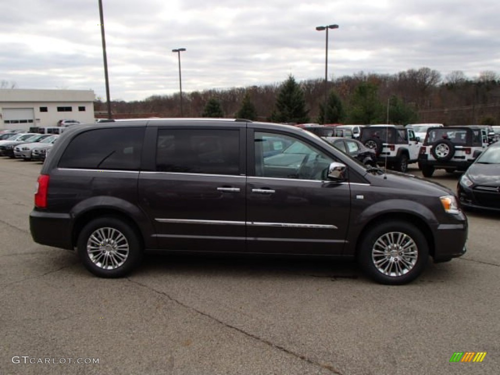 Granite Crystal Metallic 2014 Chrysler Town & Country Touring-L Exterior Photo #88098375