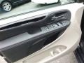 Maximum Steel Metallic - Grand Caravan SE Photo No. 18