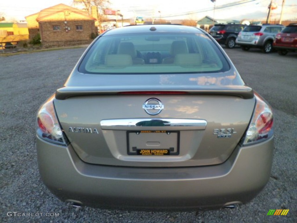 2008 Altima 3.5 SL - Pebble Beach Metallic / Blond photo #9