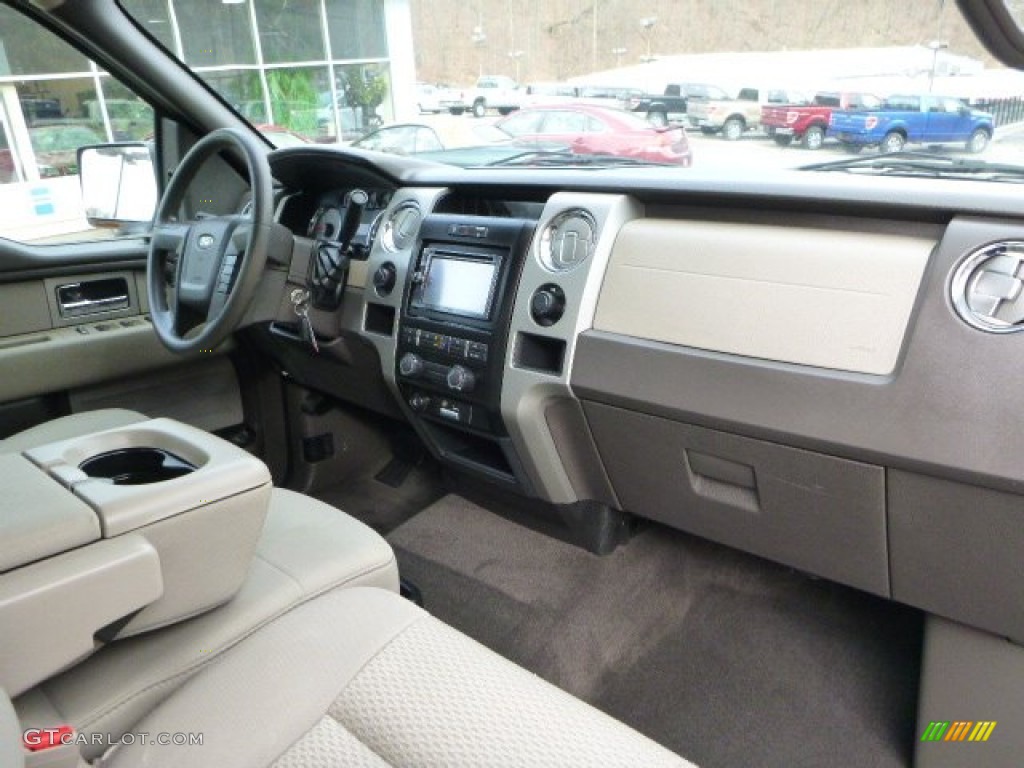 2010 F150 XLT SuperCab 4x4 - Dark Blue Pearl Metallic / Tan photo #11