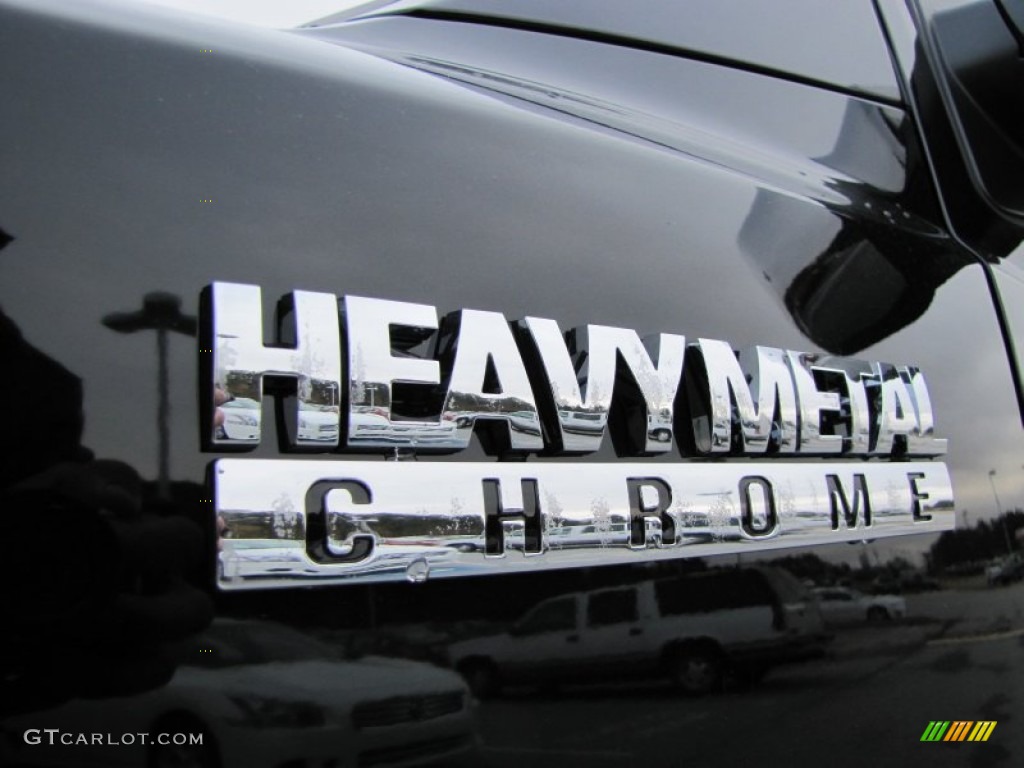2014 Nissan Titan SL Heavy Metal Chrome Edition Crew Cab Marks and Logos Photo #88105469