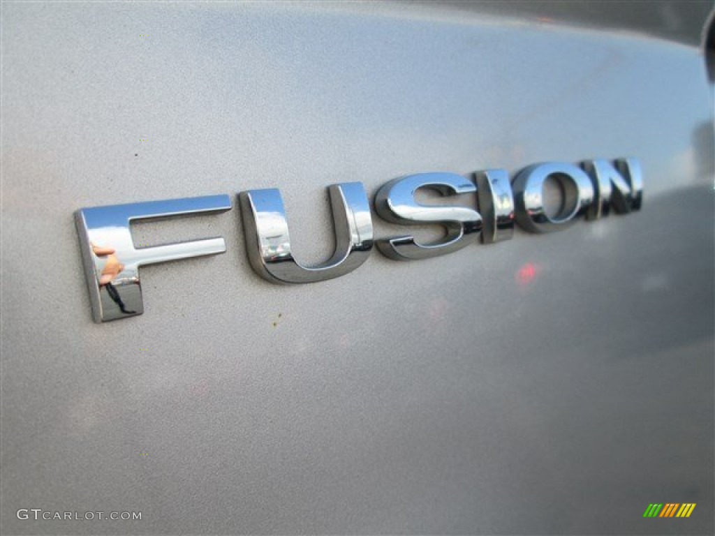 2010 Fusion SEL - Brilliant Silver Metallic / Charcoal Black photo #6