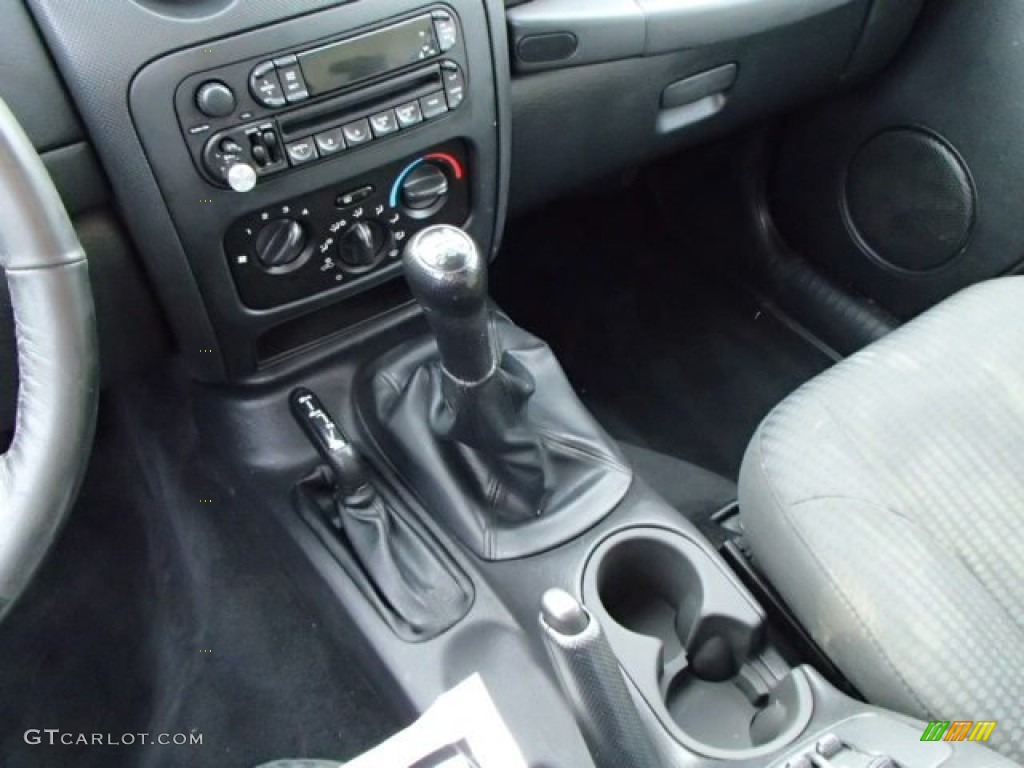 2004 Liberty Sport 4x4 - Deep Molten Red Pearl / Dark Slate Gray photo #11