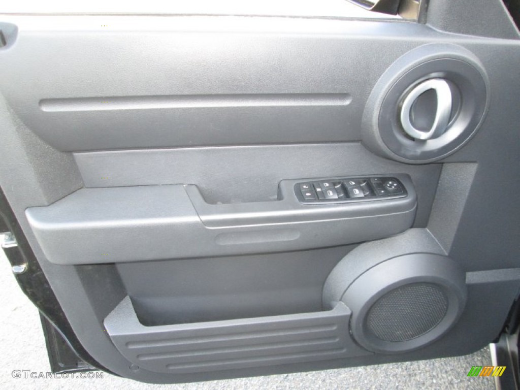 2007 Nitro SXT - Black / Dark Slate Gray/Light Slate Gray photo #24
