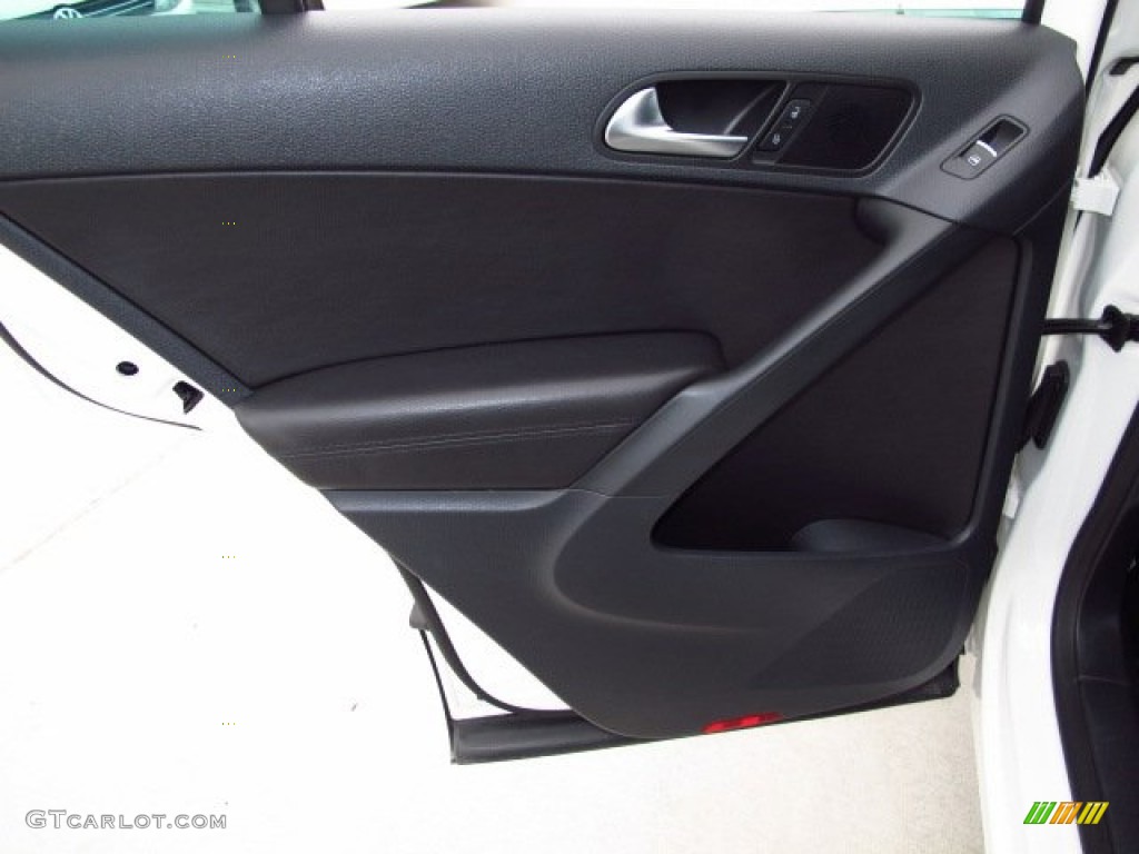 2012 Tiguan S - Candy White / Black photo #14