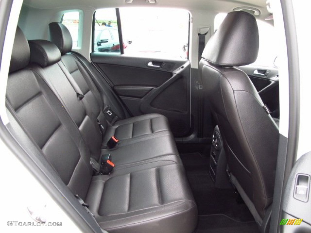 2012 Tiguan S - Candy White / Black photo #17