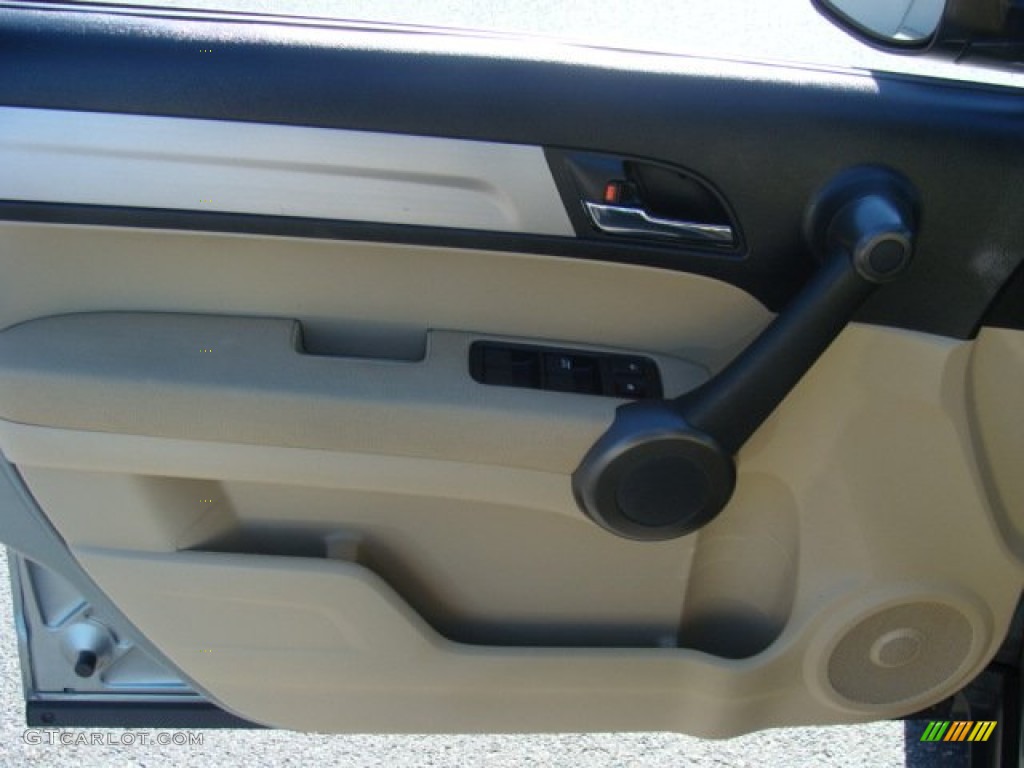 2011 CR-V SE - Opal Sage Metallic / Ivory photo #7