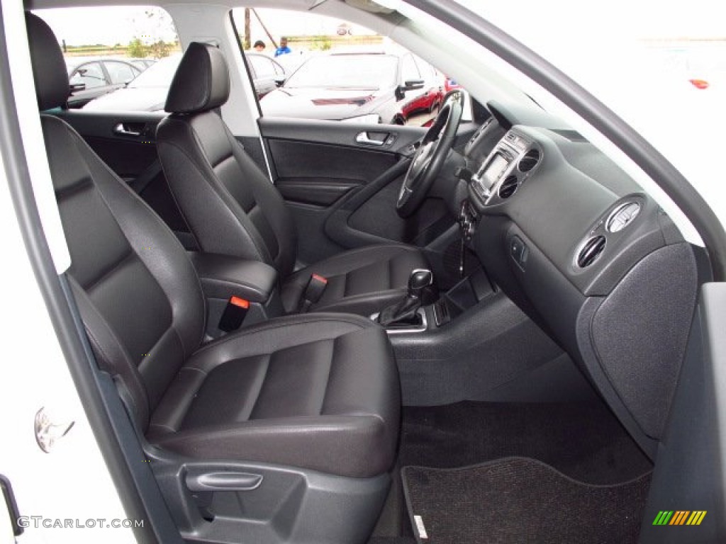 2012 Tiguan S - Candy White / Black photo #19