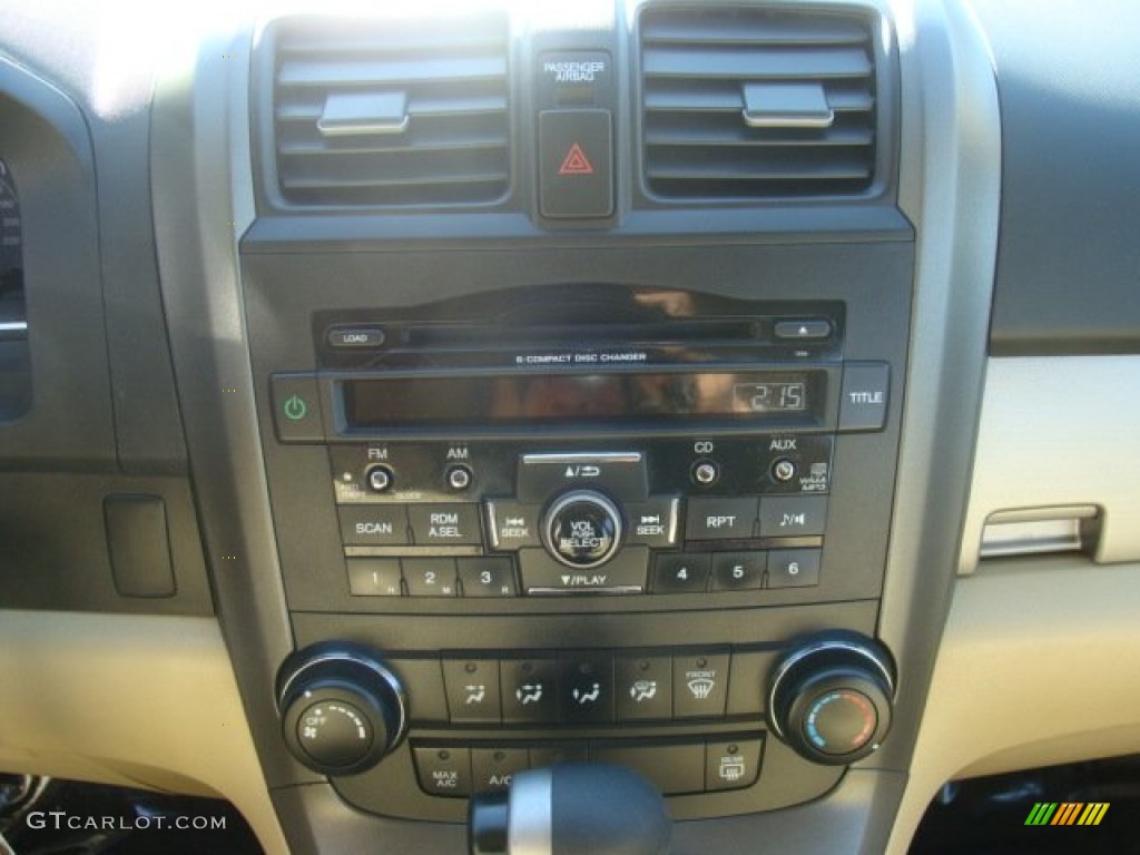 2011 CR-V SE - Opal Sage Metallic / Ivory photo #12